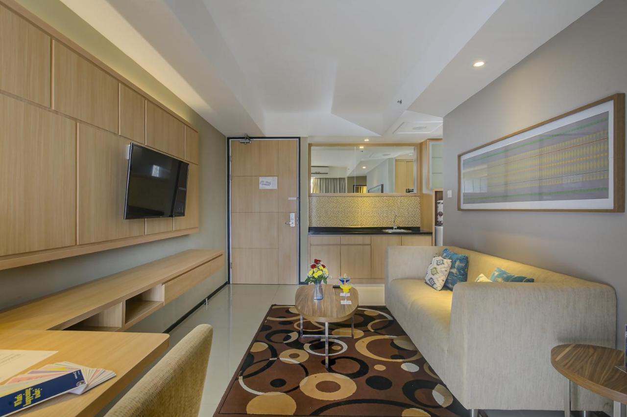 Golden Tulip Balikpapan Hotel & Suites Экстерьер фото