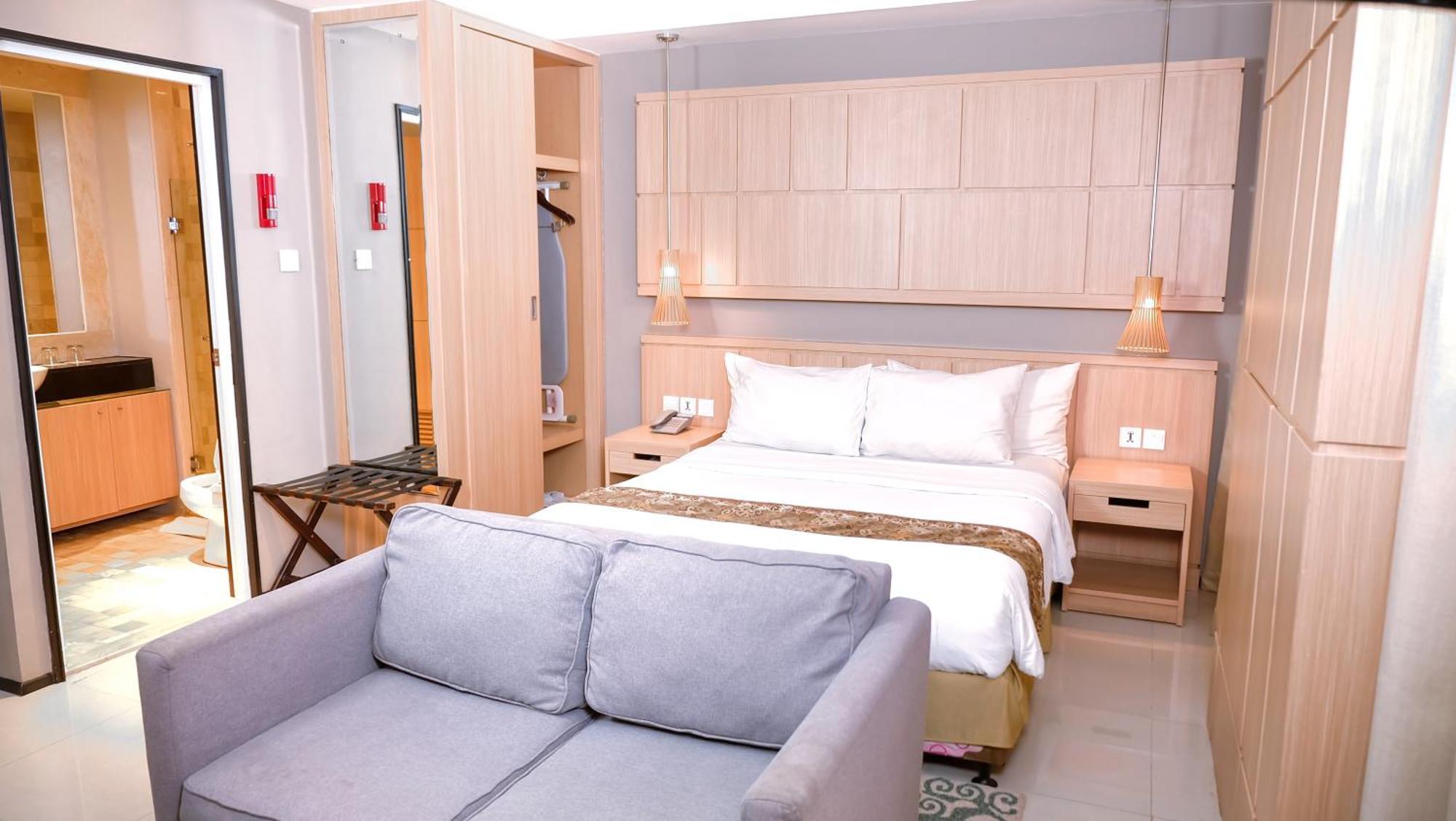 Golden Tulip Balikpapan Hotel & Suites Экстерьер фото