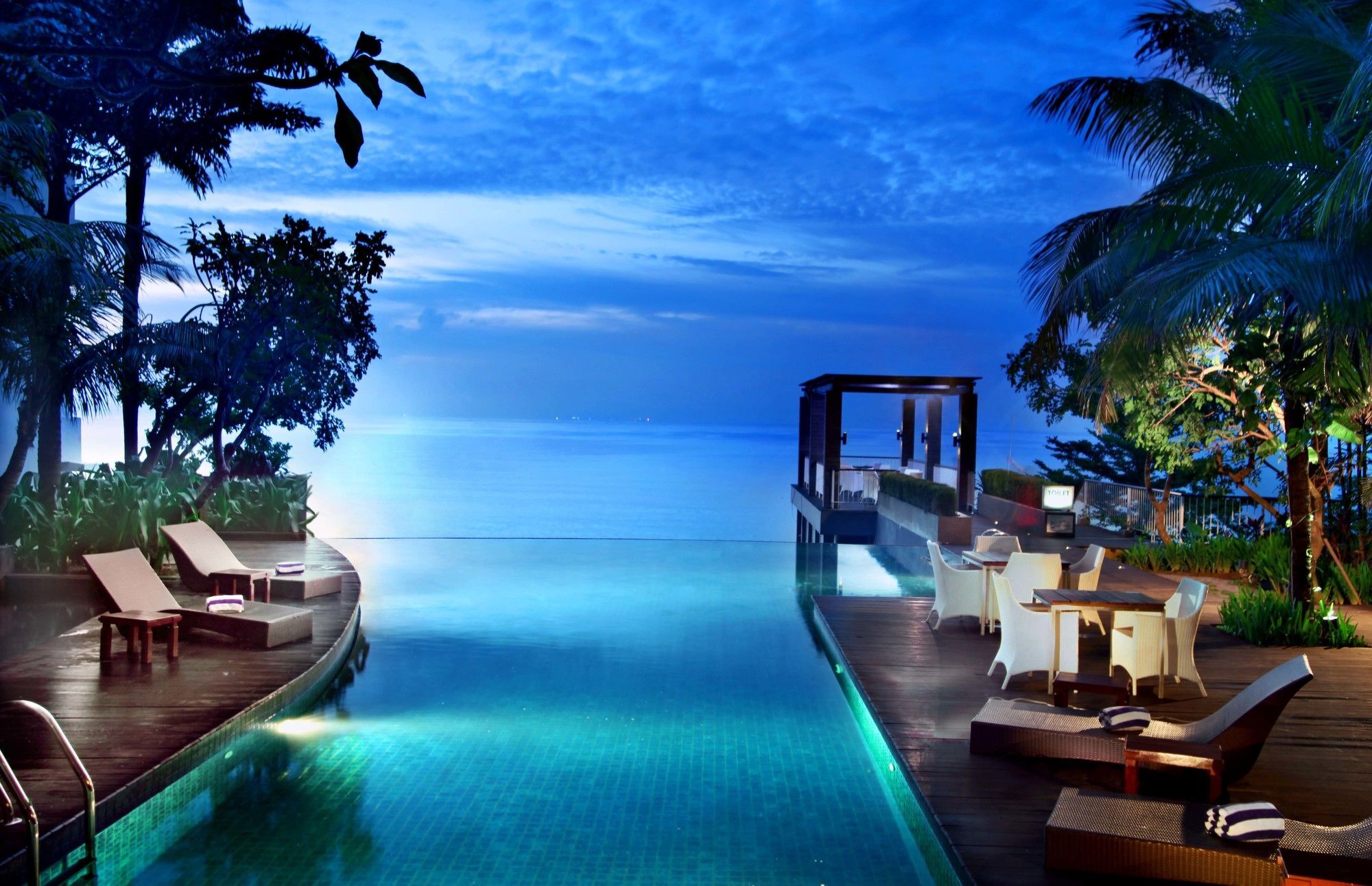 Golden Tulip Balikpapan Hotel & Suites Экстерьер фото
